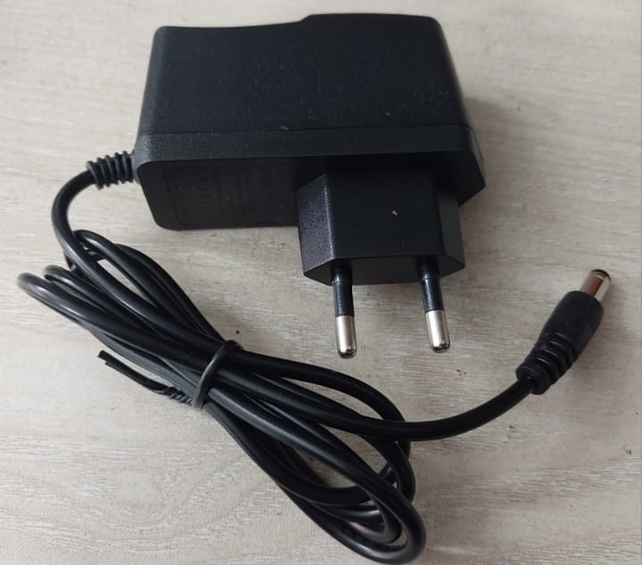 12V DC power adapter included